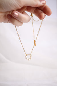 Lucy Necklace in Freshwater Pearl