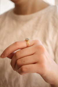 Willow Ring in Light Moss Agate