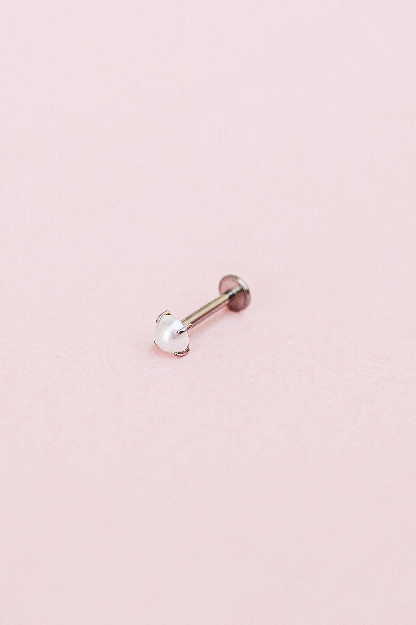 Pearl Flat Back Stud